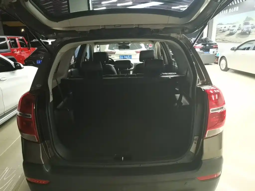 Chevrolet Captiva — миниатюра 19