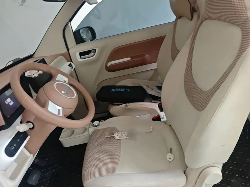 Wuling MINIEV — миниатюра 11