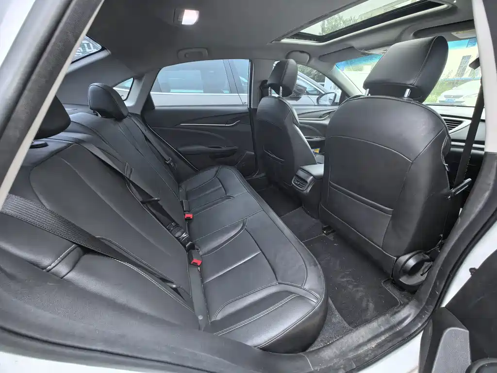 Buick Excelle — миниатюра 10
