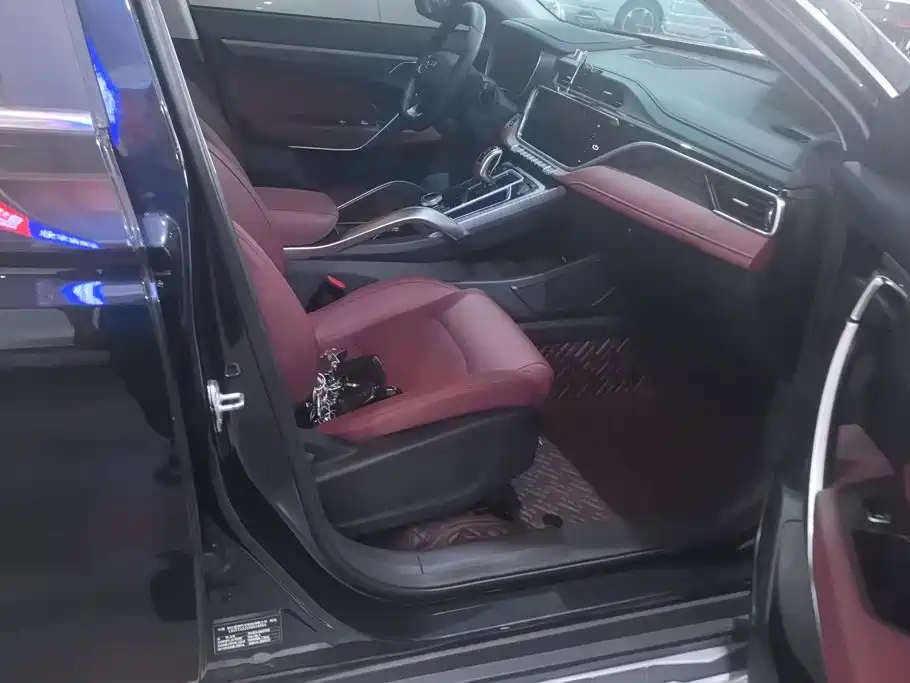 Geely Boyue — миниатюра 8