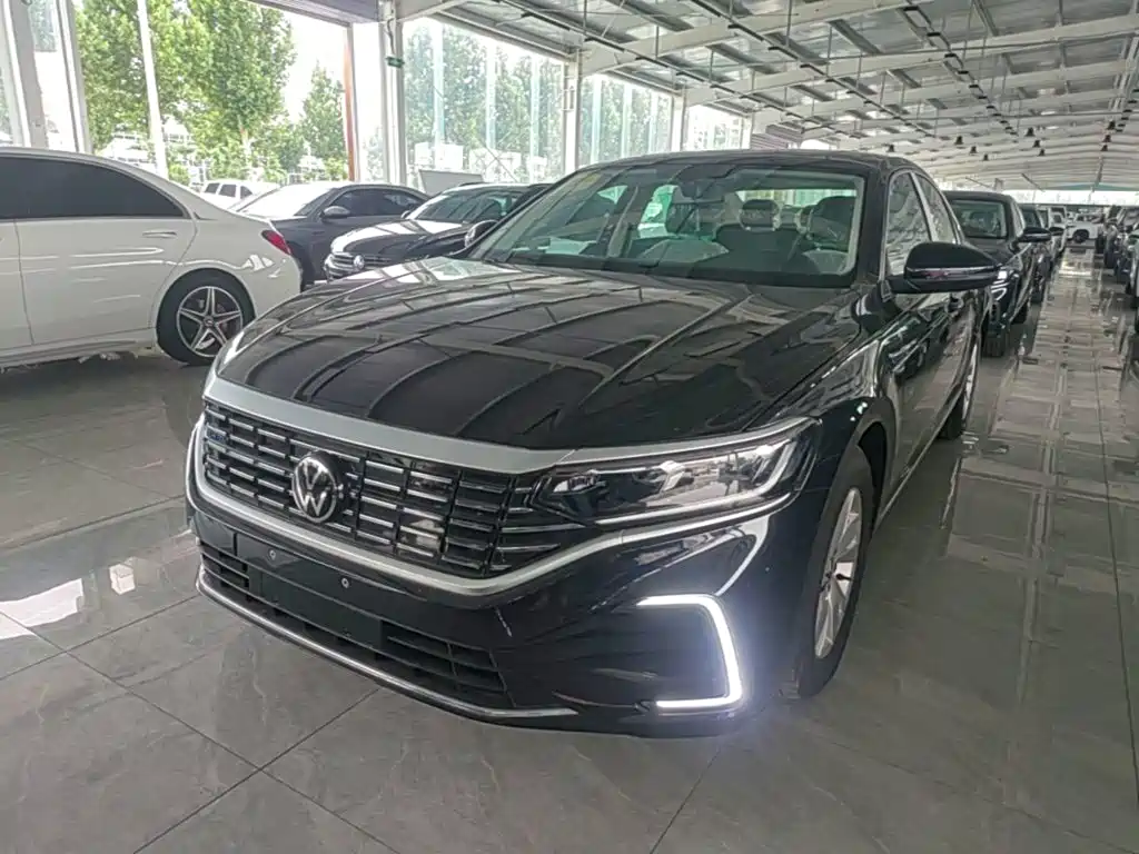 Volkswagen Passat 2025 430PHEV