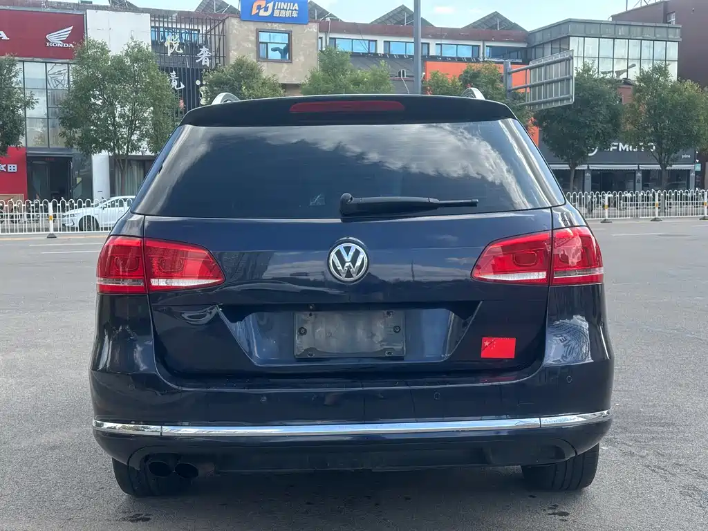 Volkswagen Magotan (Import) — миниатюра 8