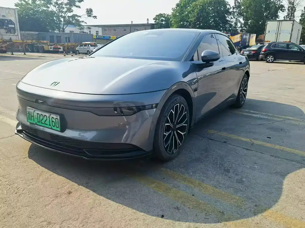 Zeekr 007