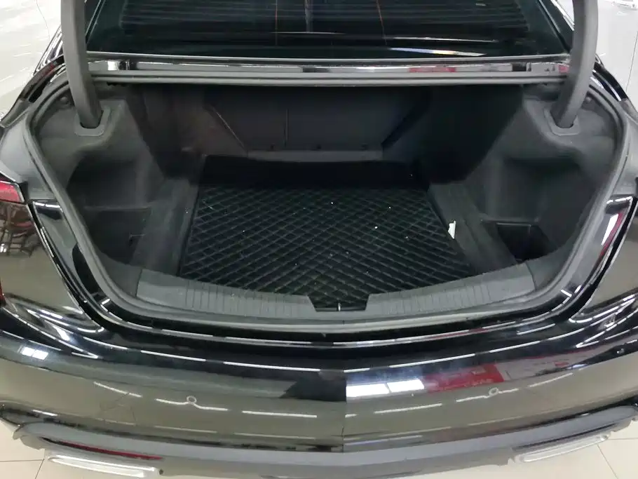 Cadillac CT5 — миниатюра 4