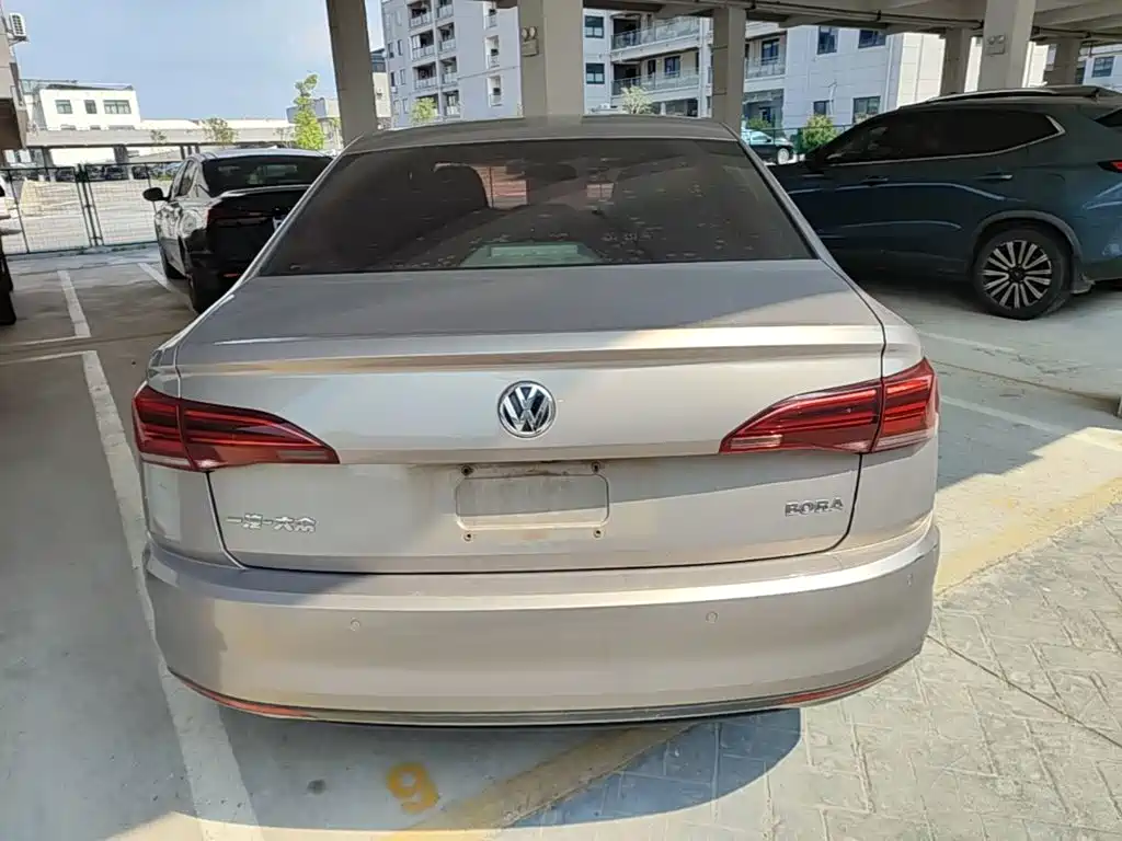 Volkswagen Bora — миниатюра 6