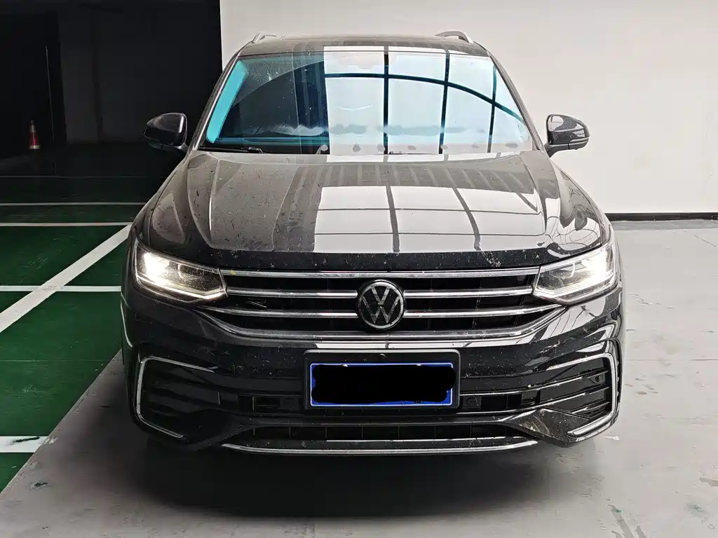 Volkswagen Tiguan L — миниатюра 2