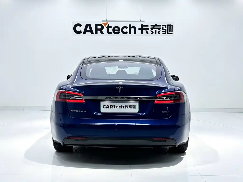 Tesla Model S — миниатюра 7