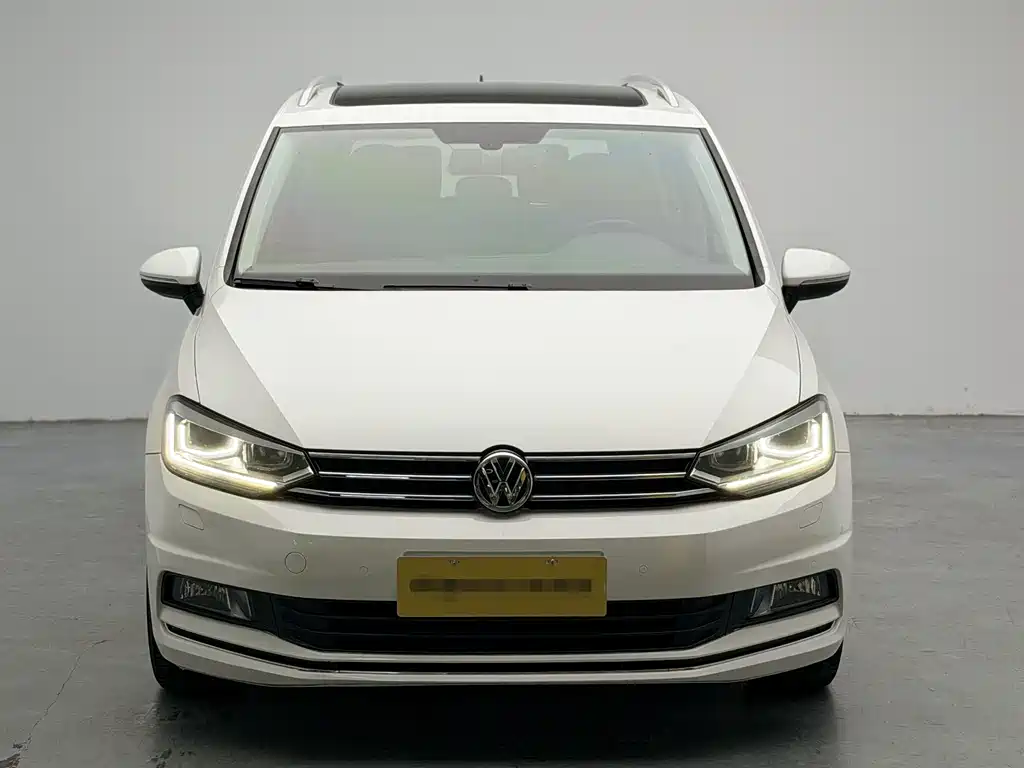 Volkswagen Touran — миниатюра 2