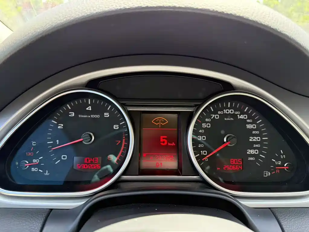Audi Q7 2011 3.0 TFSI Comfort (245kW