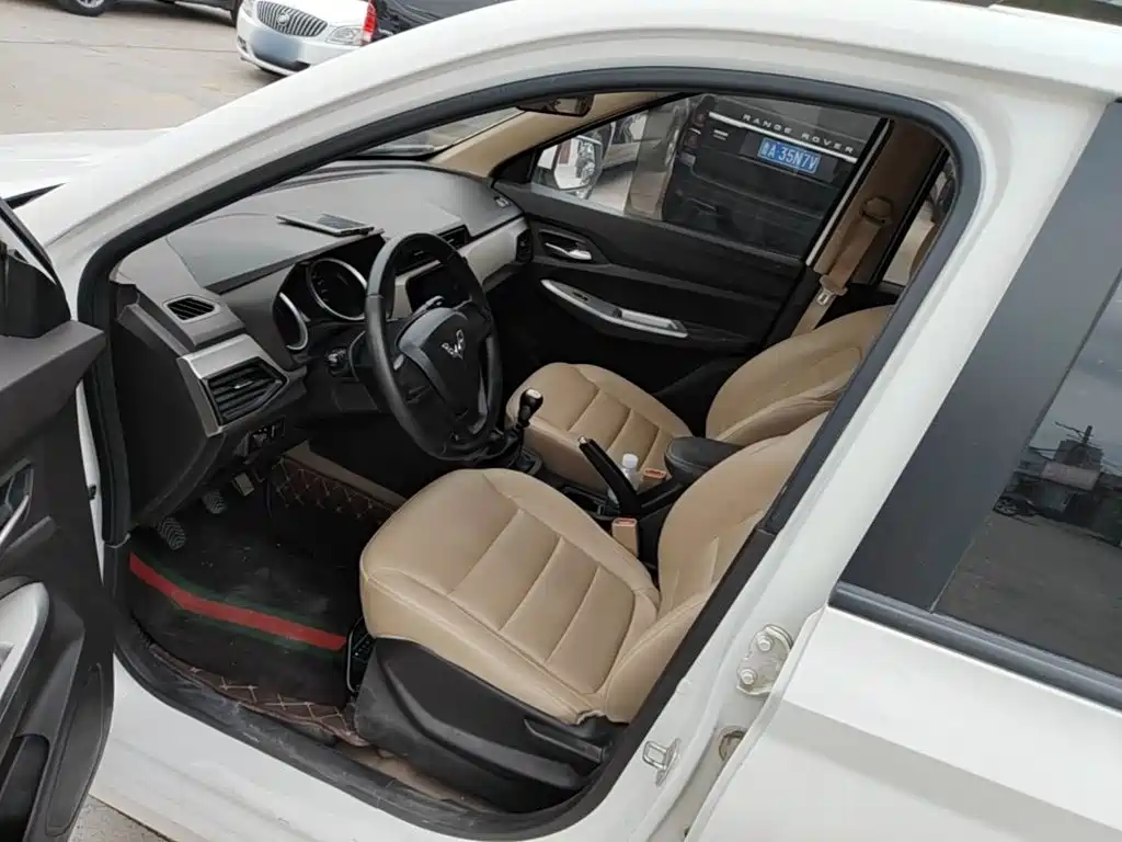 Wuling Hongguang — миниатюра 15