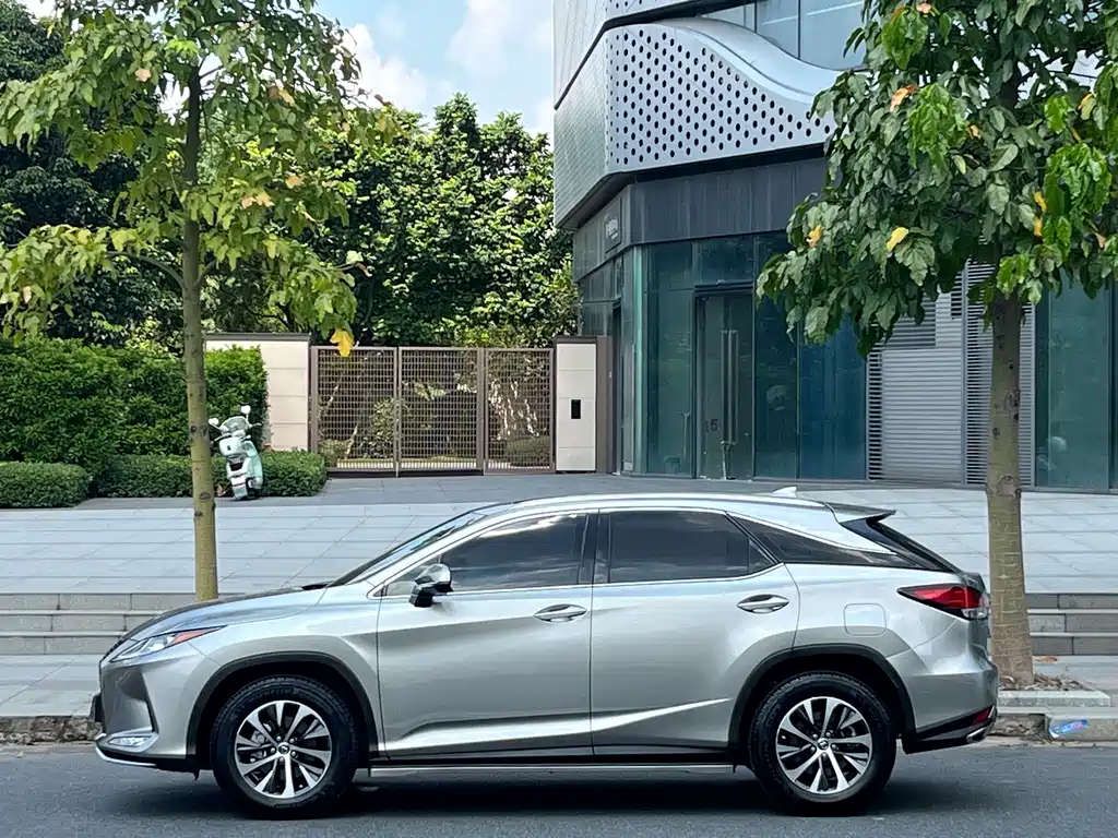 Lexus RX — миниатюра 7