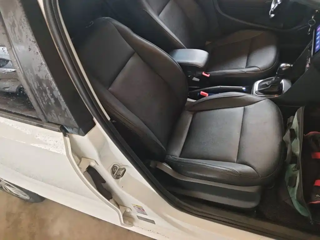 Volkswagen Polo — миниатюра 25