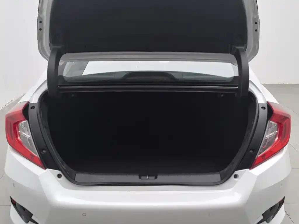 Honda Civic — миниатюра 16