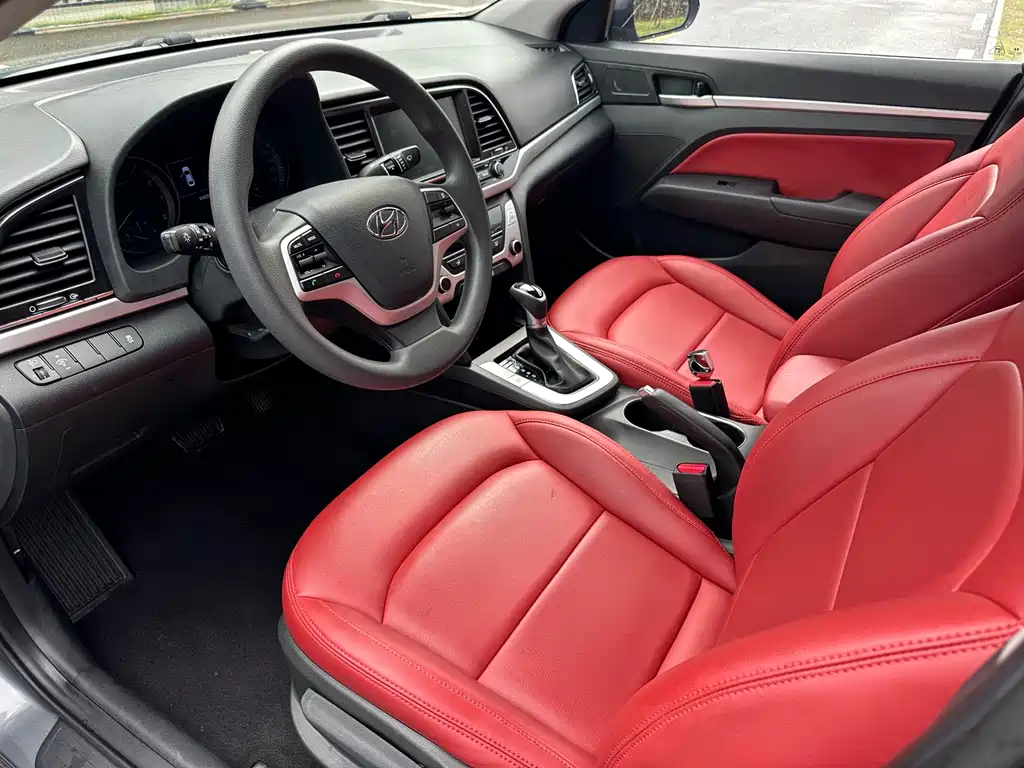 Hyundai Elantra — миниатюра 4
