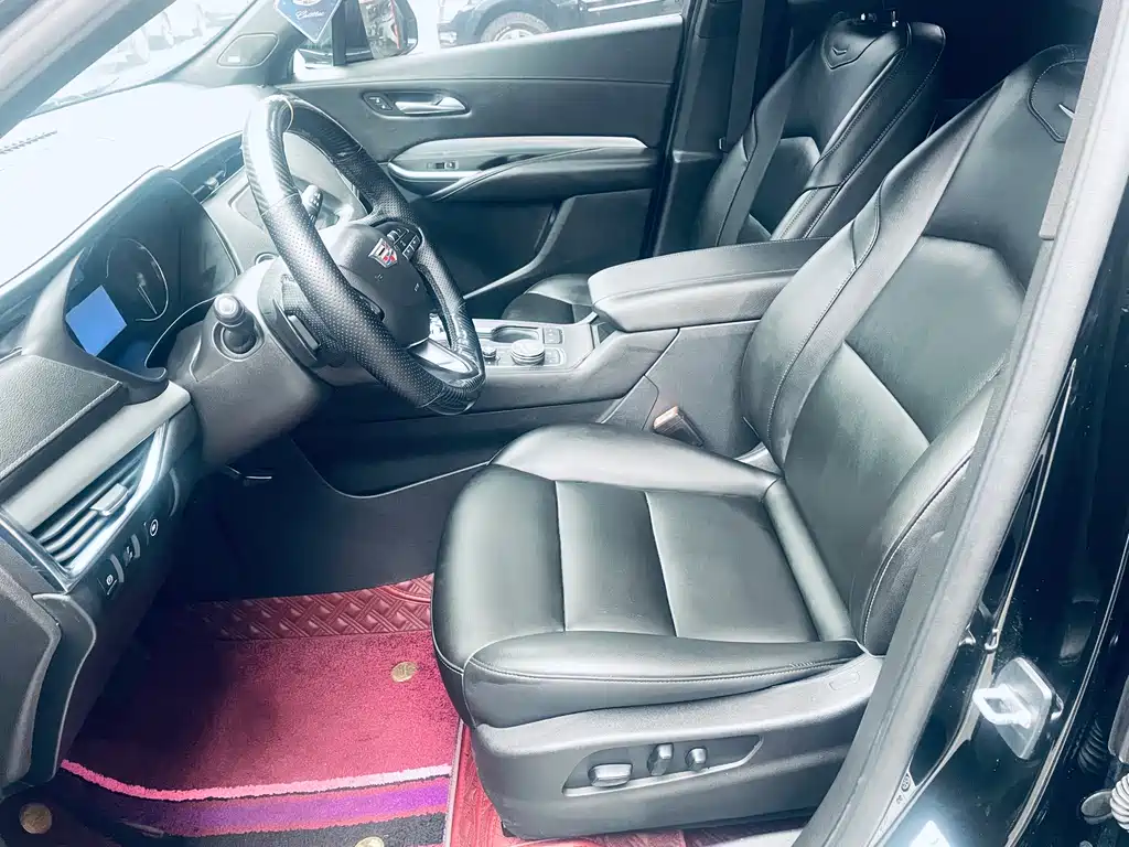 Cadillac XT4 2021 28T Lead