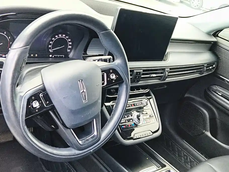 Lincoln Corsair — миниатюра 12