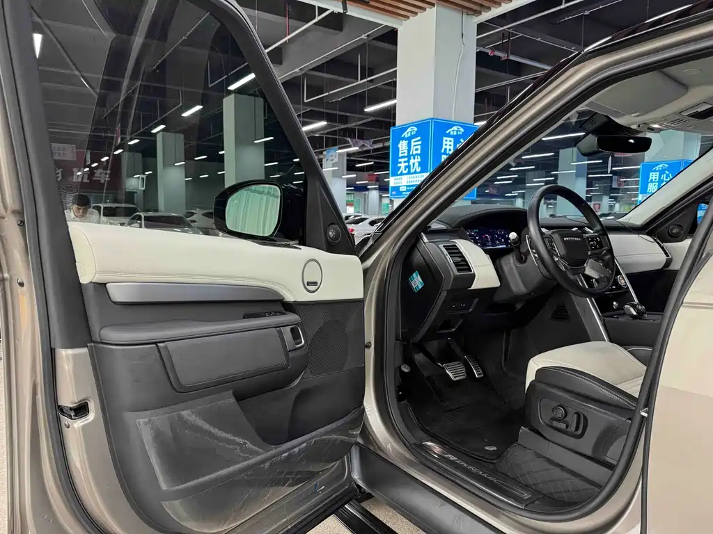 Land Rover Discovery — миниатюра 4