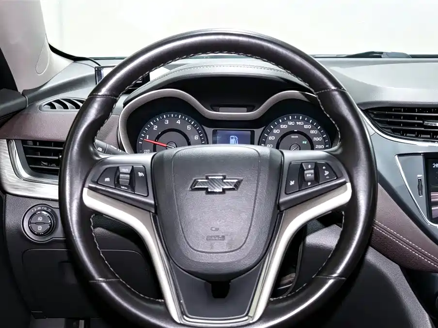 Chevrolet Malibu — миниатюра 11