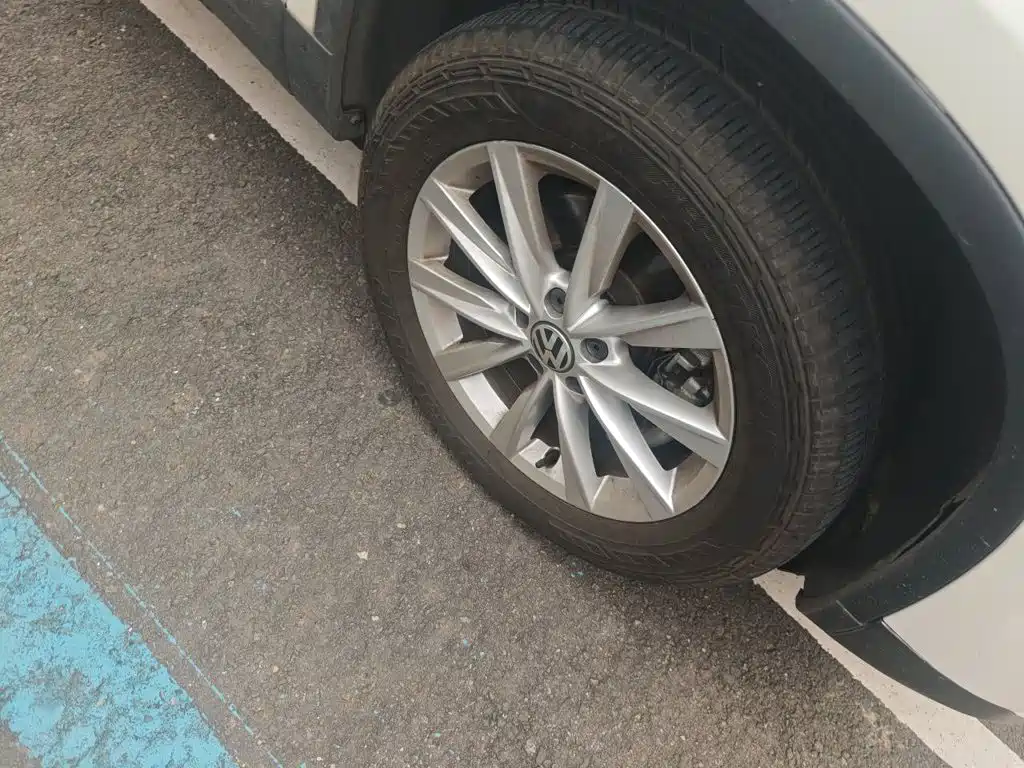 Volkswagen Tiguan — миниатюра 24