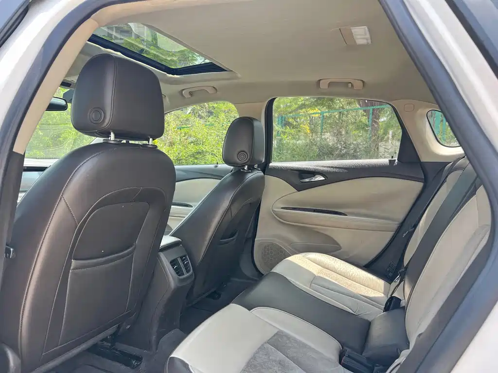 Buick Verano — миниатюра 6