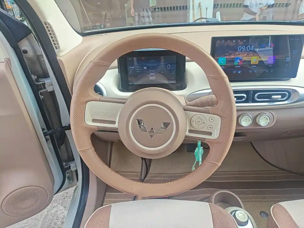 Wuling MINIEV — миниатюра 11