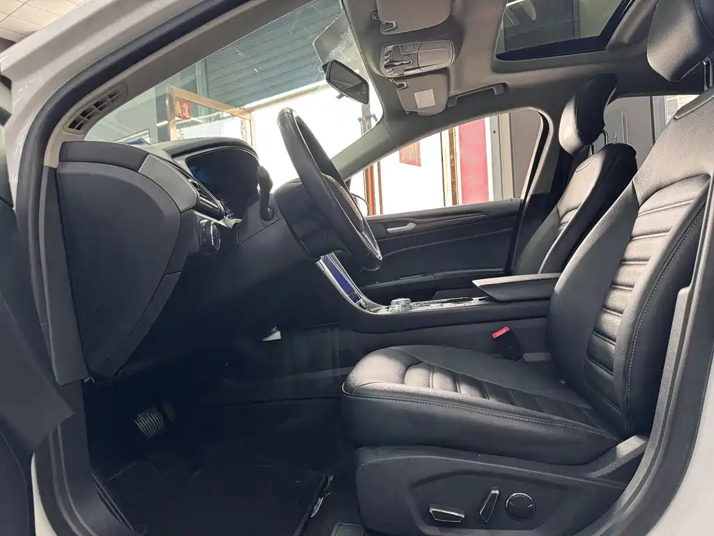 Ford Mondeo 2020 EcoBoost 180 Fashion
