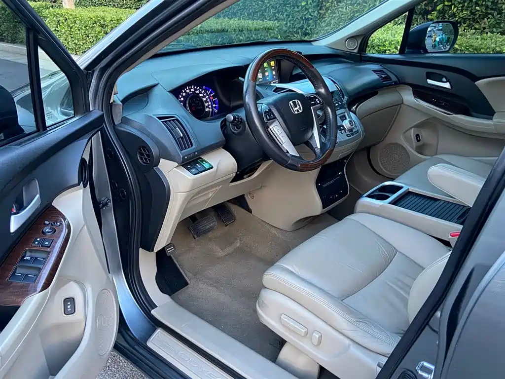 Honda Odyssey 2013 2.4L Luxury