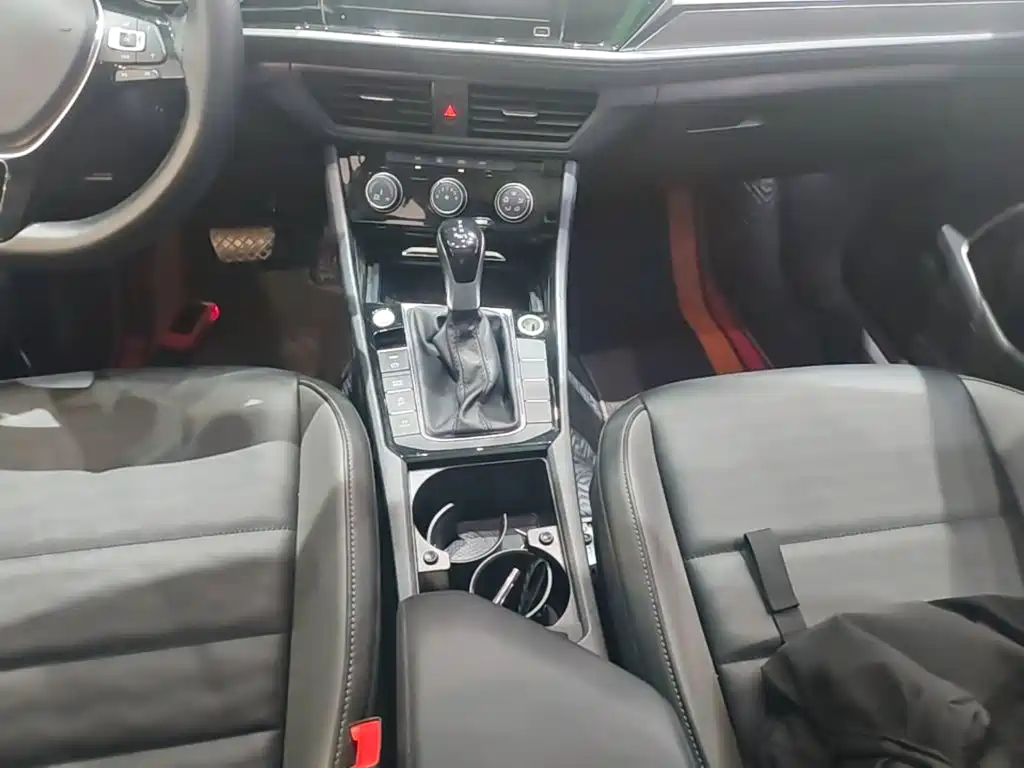 Volkswagen Sagitar — миниатюра 14