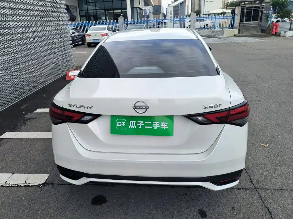 Nissan Sylphy — миниатюра 6