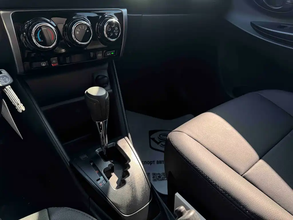 Toyota Yaris L — миниатюра 13