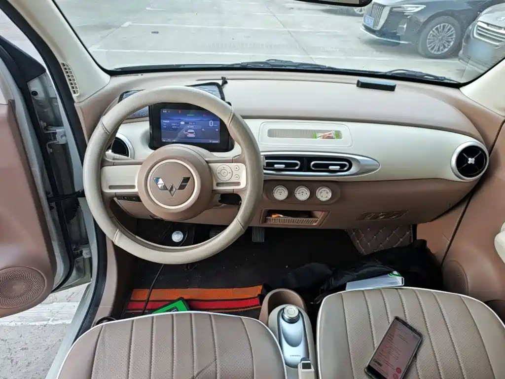 Wuling MINIEV — миниатюра 10
