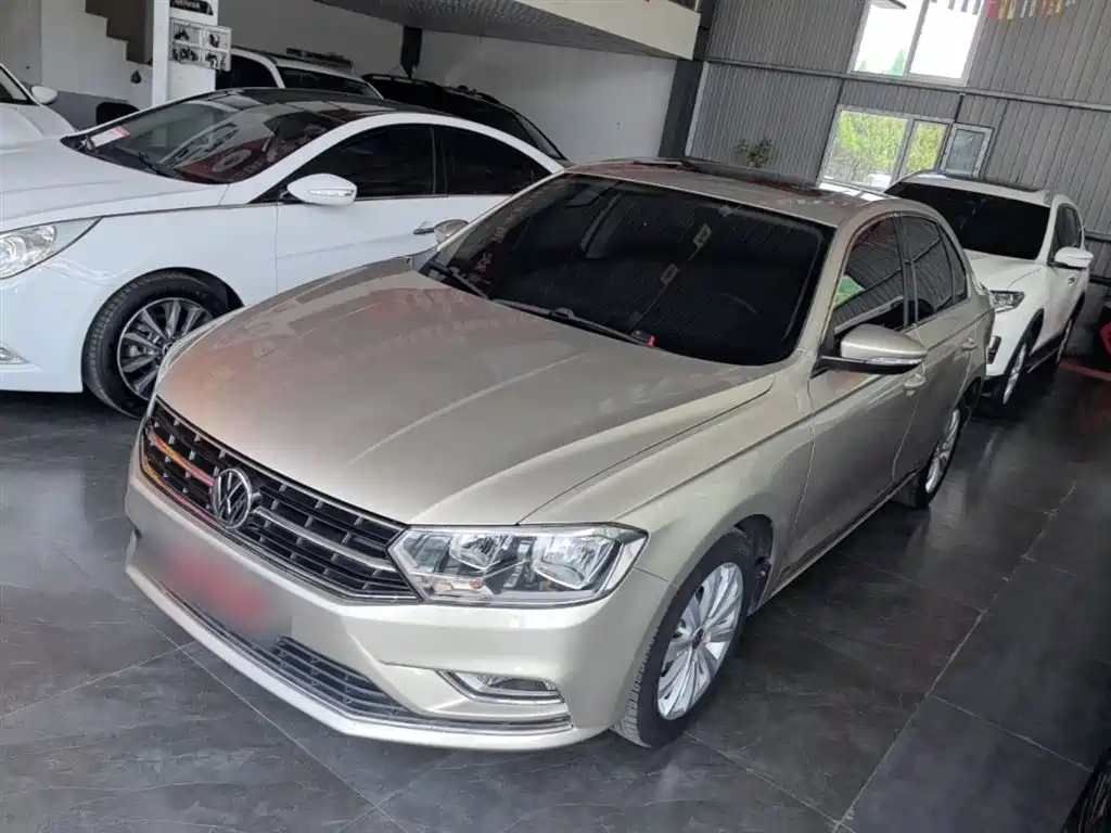 Купить Volkswagen Bora