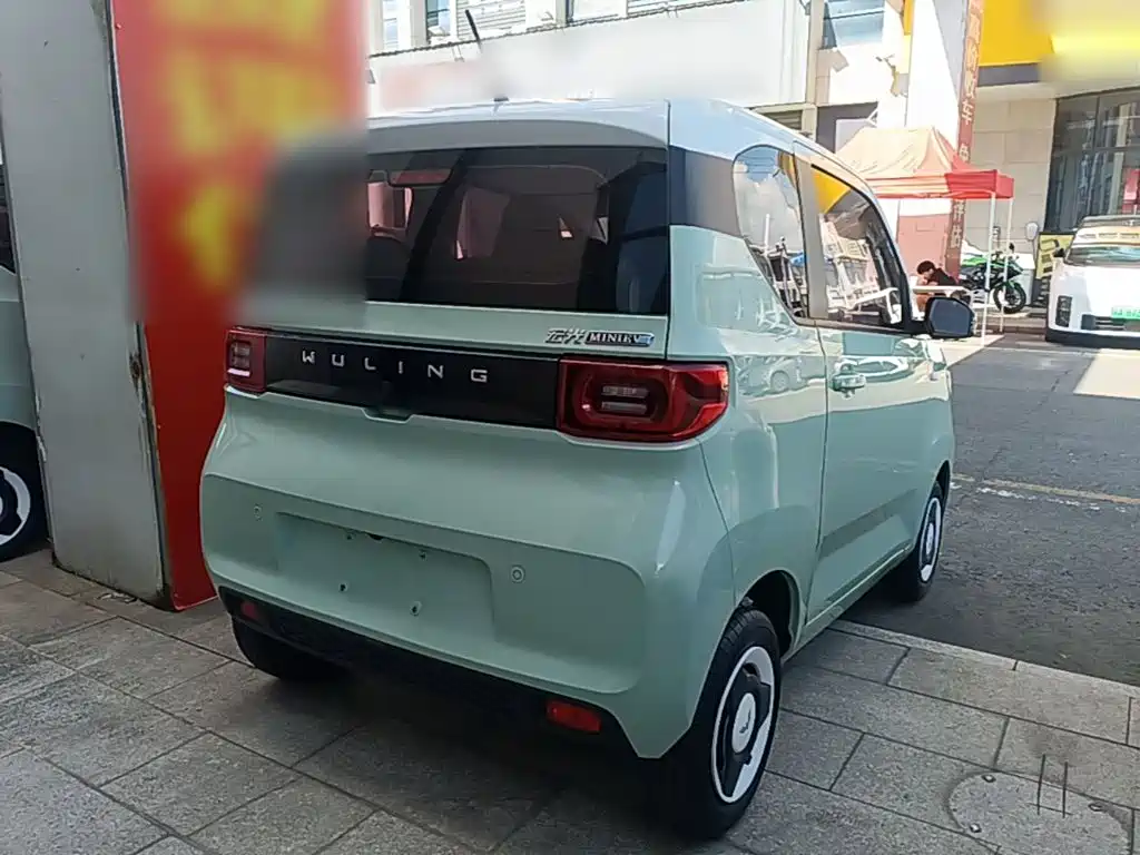 Wuling MINIEV — миниатюра 7