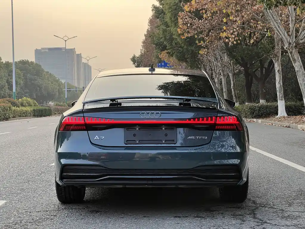 AUDI A7
