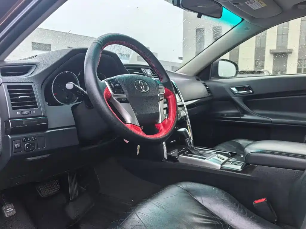 Toyota Reiz — миниатюра 4