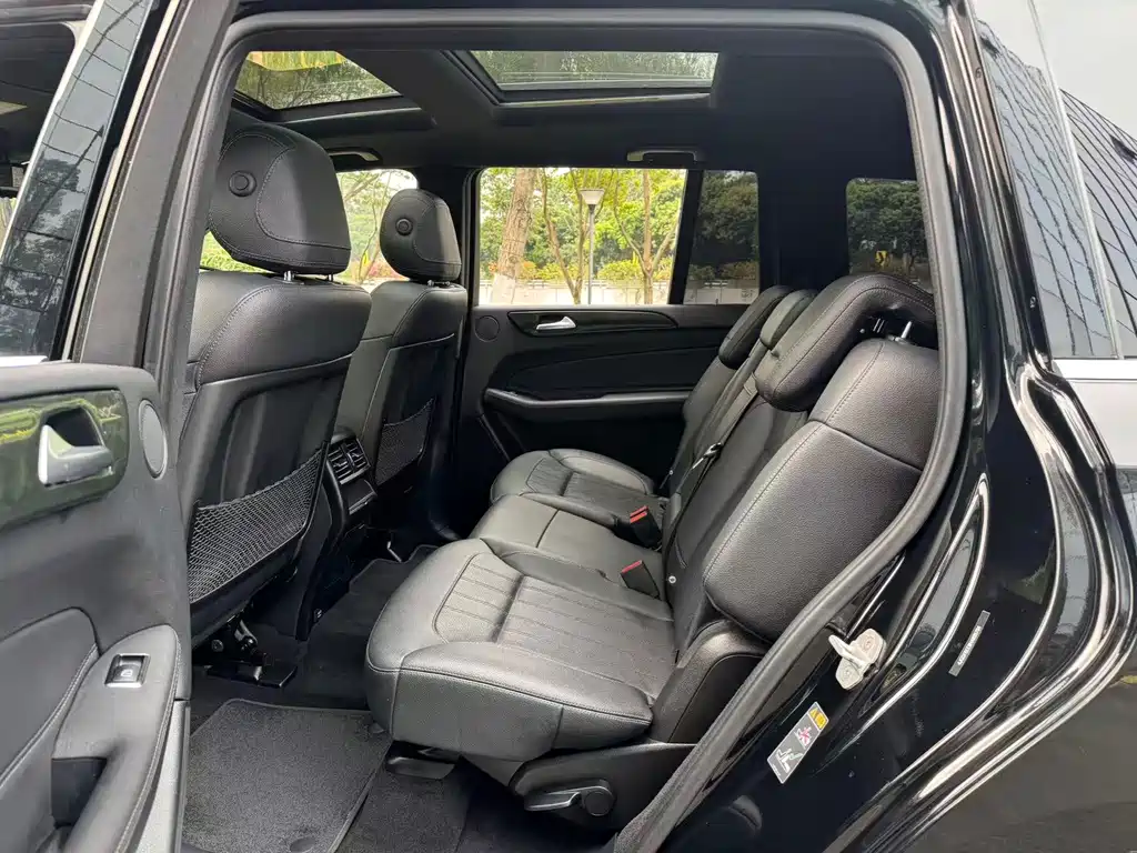 Mercedes-Benz GLS — миниатюра 9