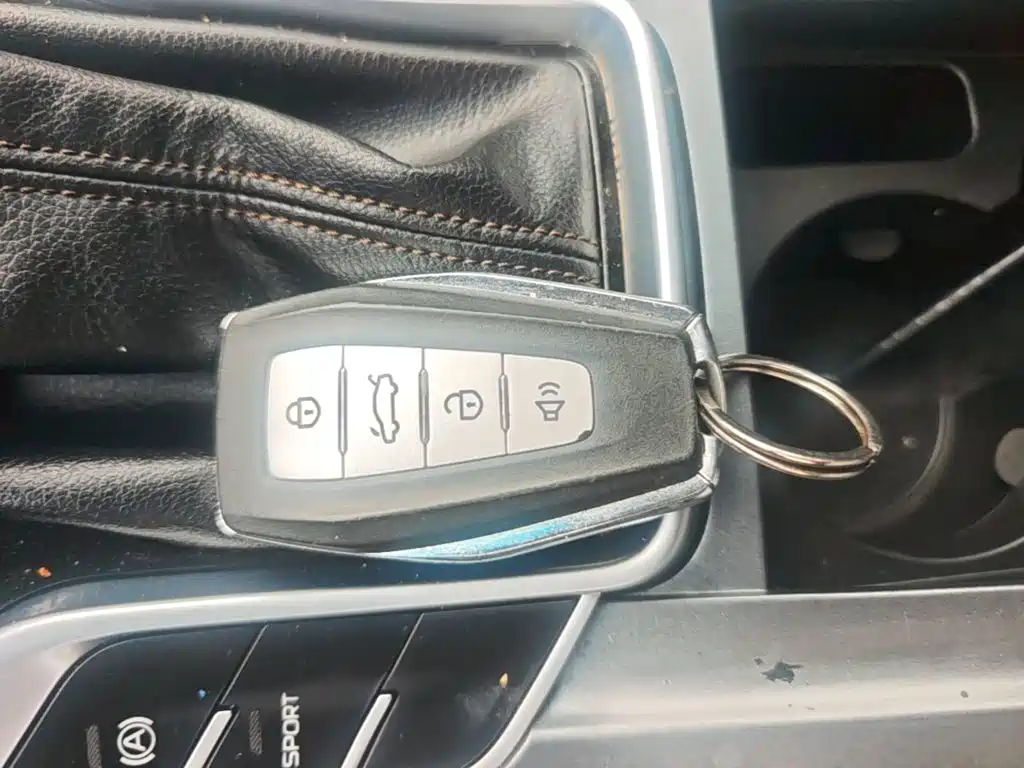 Geely Emgrand — миниатюра 9