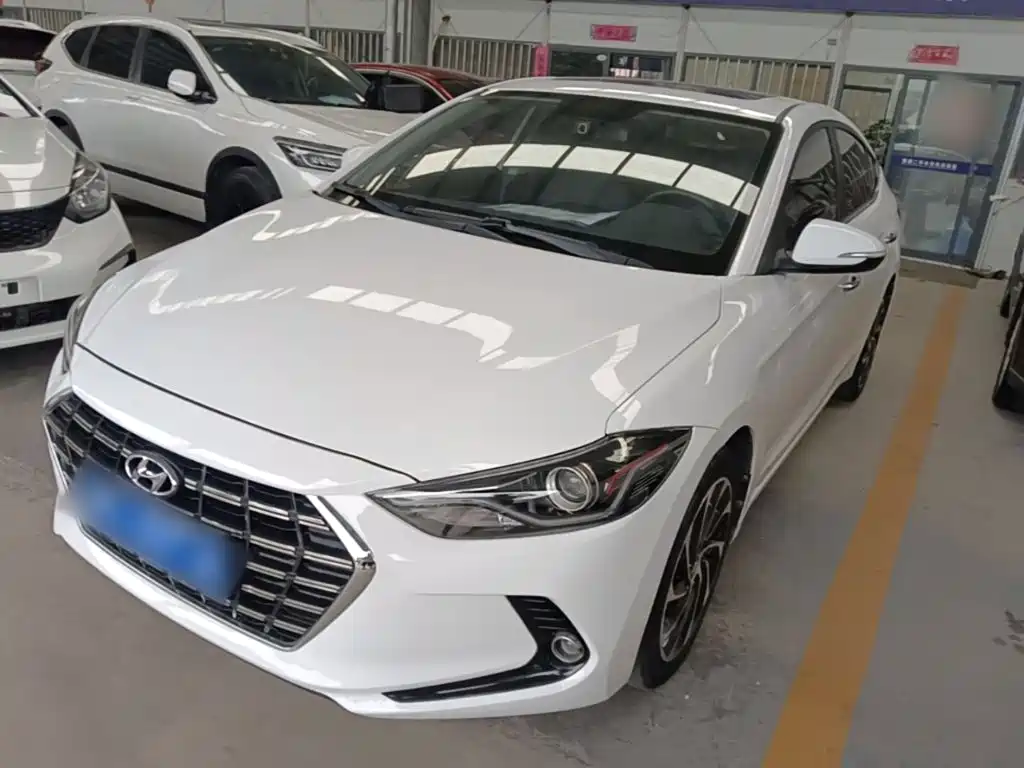 Hyundai Elantra — миниатюра 2
