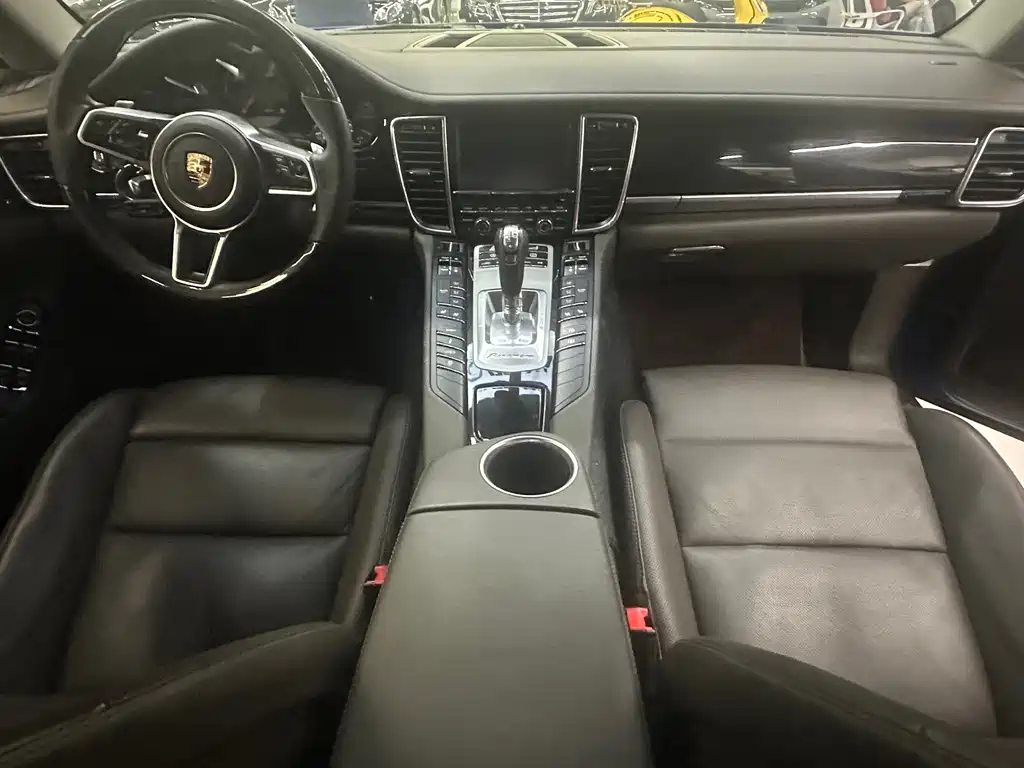 Porsche Panamera — миниатюра 8