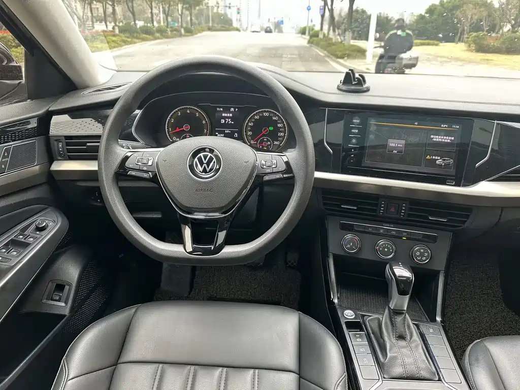 Volkswagen Passat — миниатюра 13