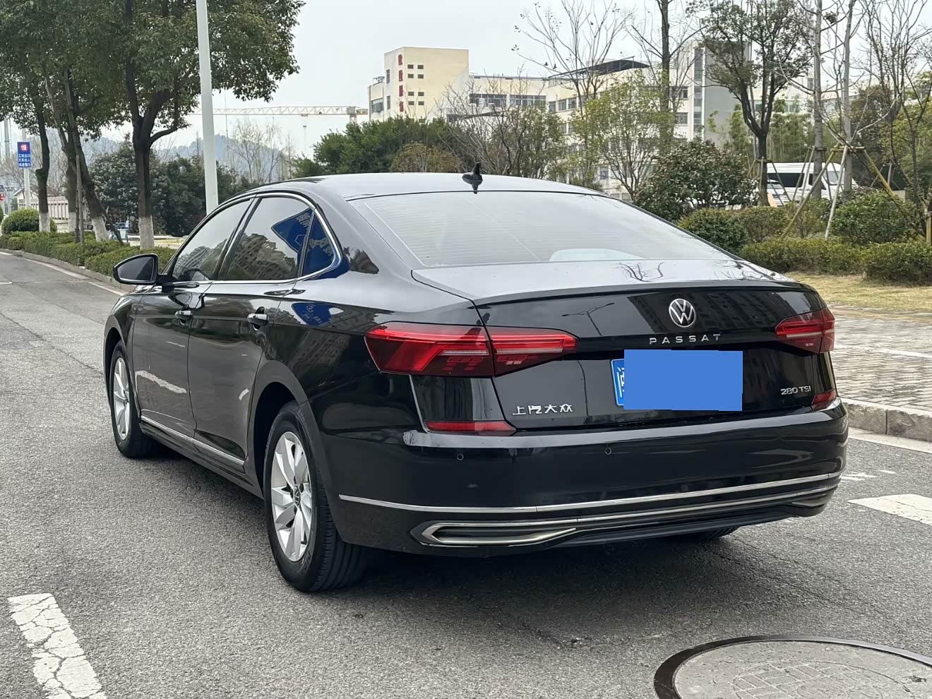 Volkswagen Passat 1.4 л 2022 г. Чёрный, пробег 50000 км