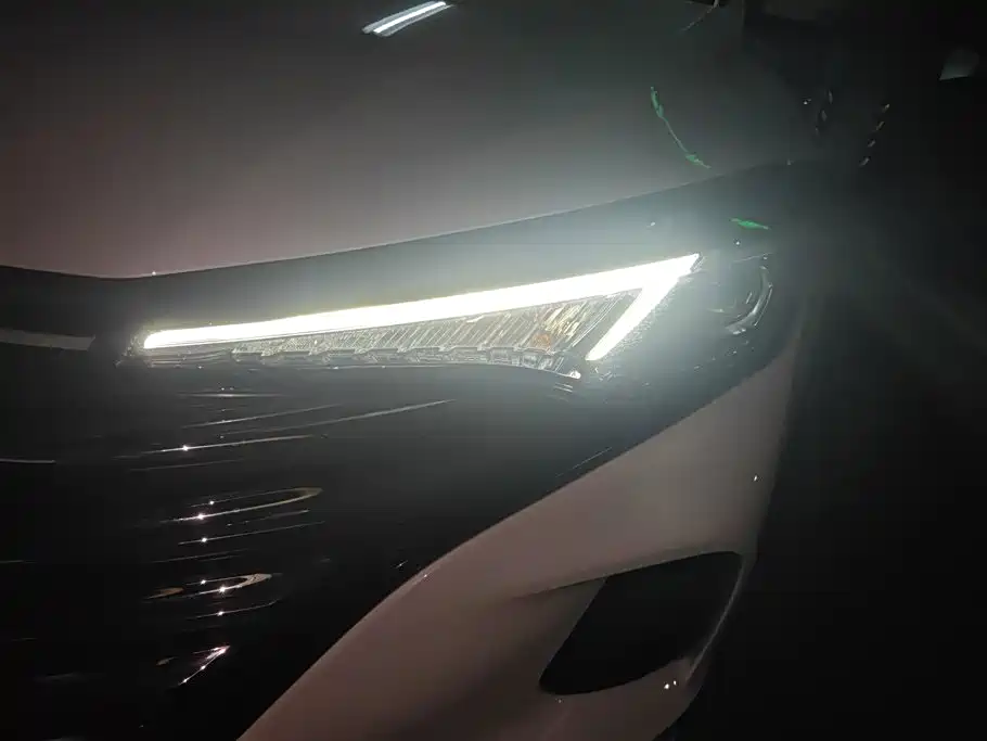 Changan Eado — миниатюра 5