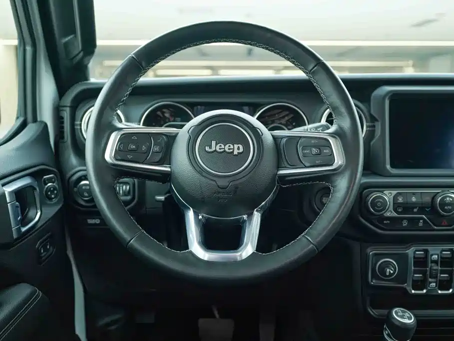 Jeep Gladiator — миниатюра 17