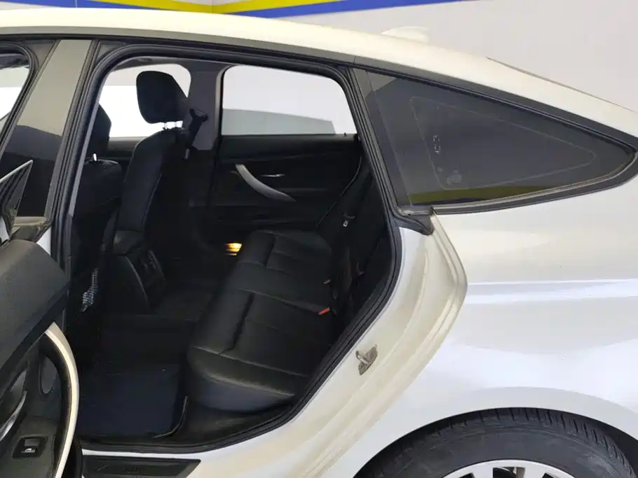 BMW 3 Series GT — миниатюра 11