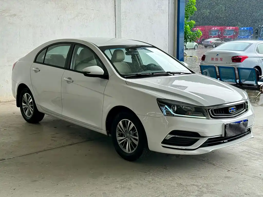 Geely Emgrand — миниатюра 5