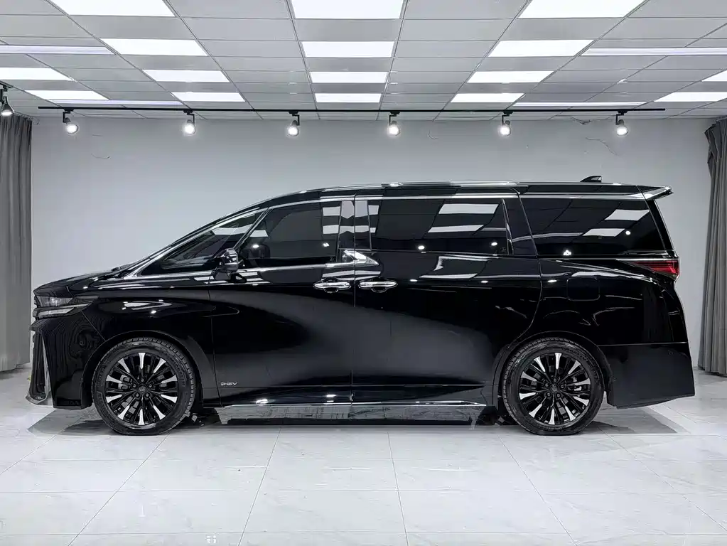 Toyota Vellfire 2024 2.5L Executive