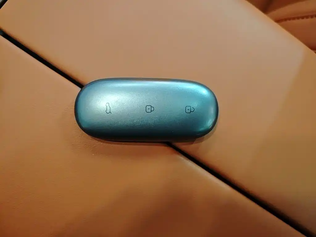 Li Auto Li L8 — миниатюра 9
