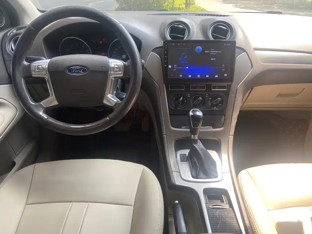 Ford Mondeo 2013 2.3L Luxury