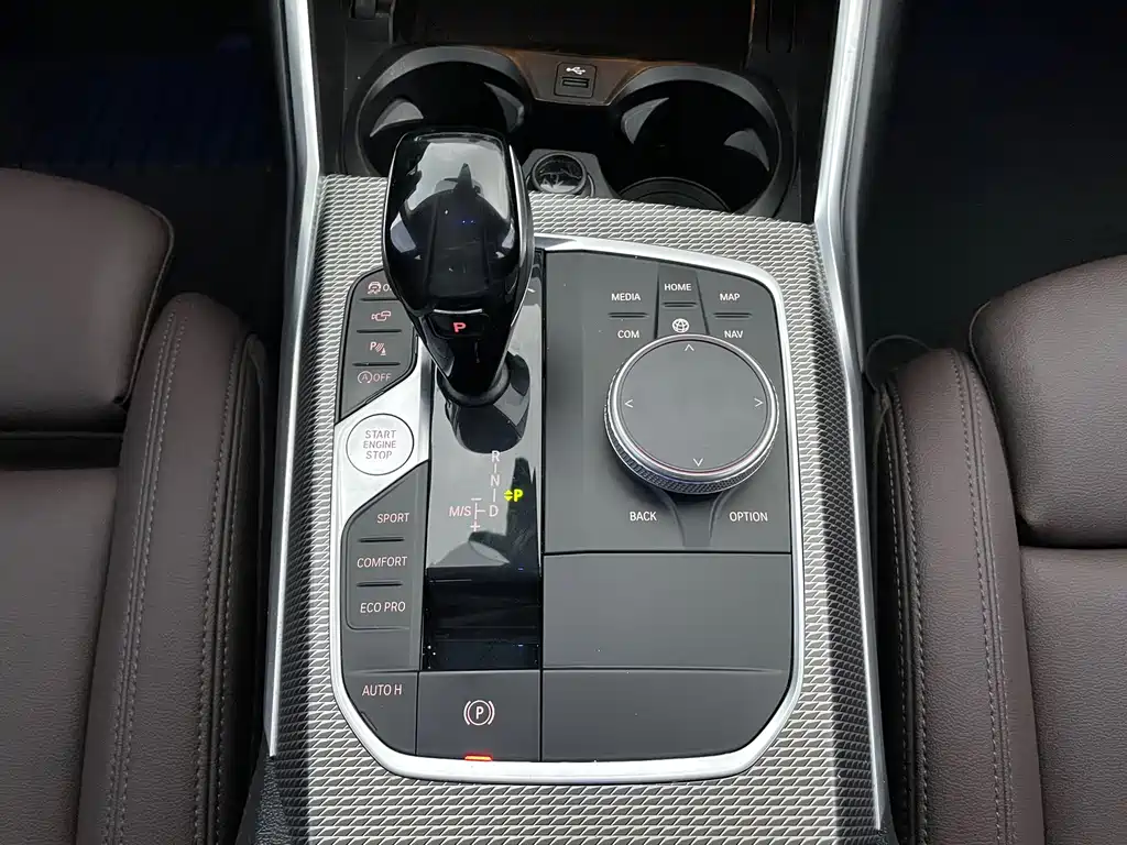 BMW 3 Series — миниатюра 12