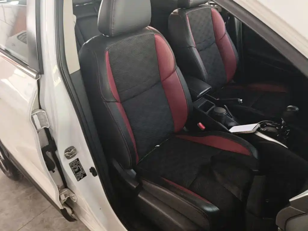 Nissan Qashqai — миниатюра 25